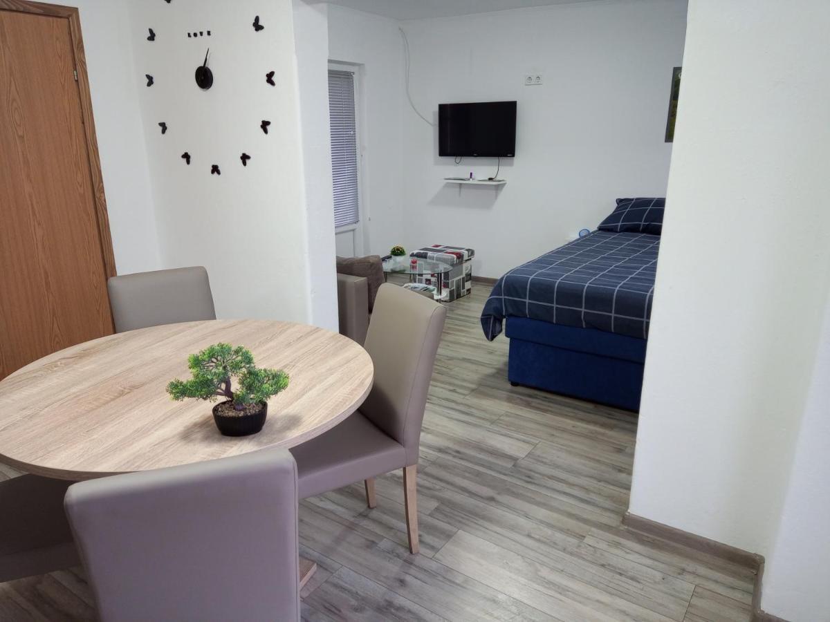 Apartman Borna Otocac Ngoại thất bức ảnh